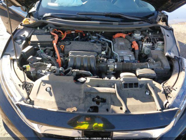 Honda Clarity Plug-In Hybrid Touring Image 3