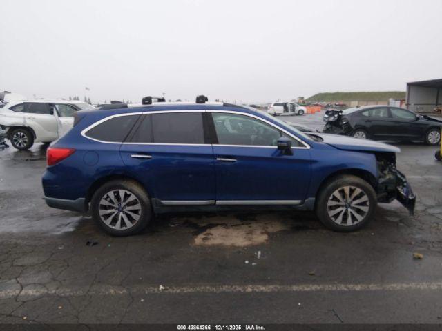 Subaru Outback 2.5i Touring Image 10