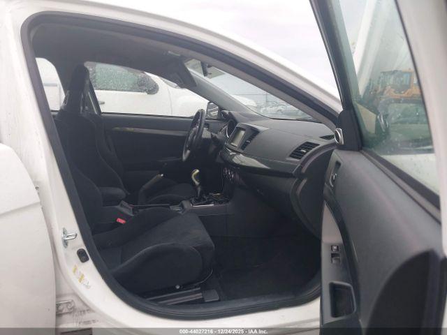 Mitsubishi Lancer Evolution Gsr Image 10