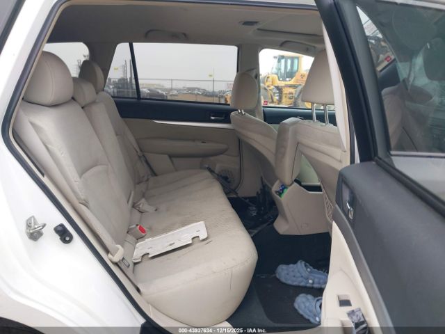 Subaru Outback 2.5i Premium Image 10