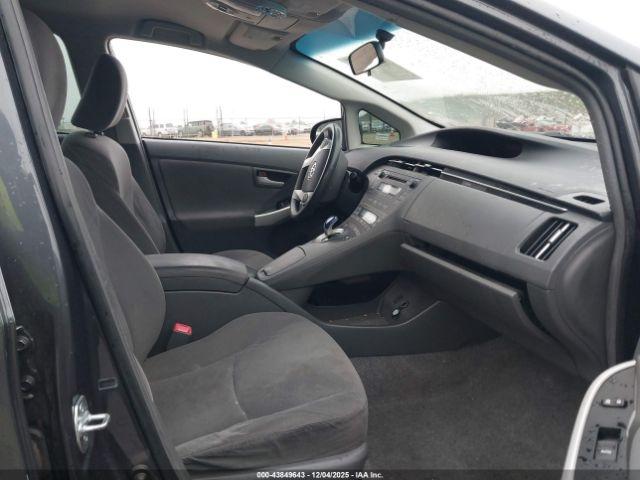 Toyota Prius Ii Image 3