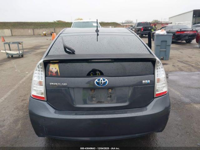 Toyota Prius Ii Image 12
