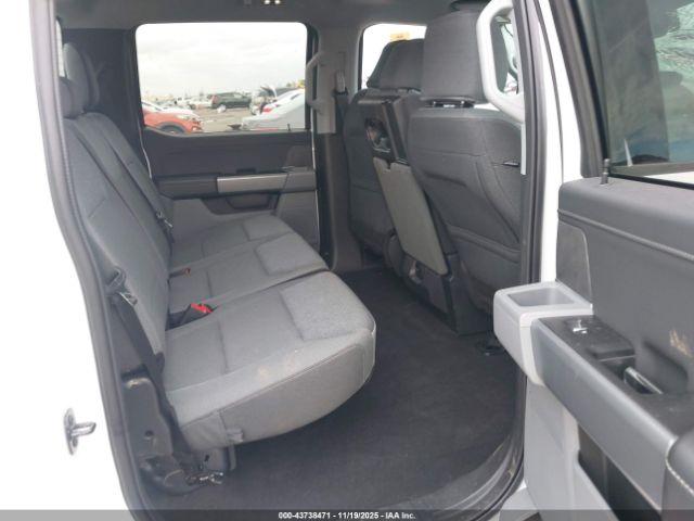 Ford F-150 Xlt Image 13