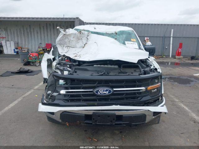 Ford F-150 Xlt Image 12