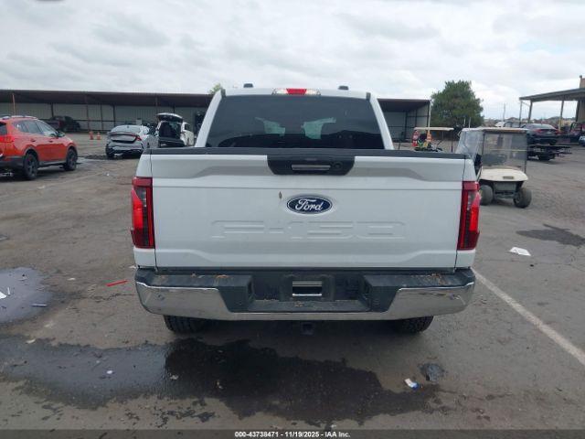 Ford F-150 Xlt Image 14