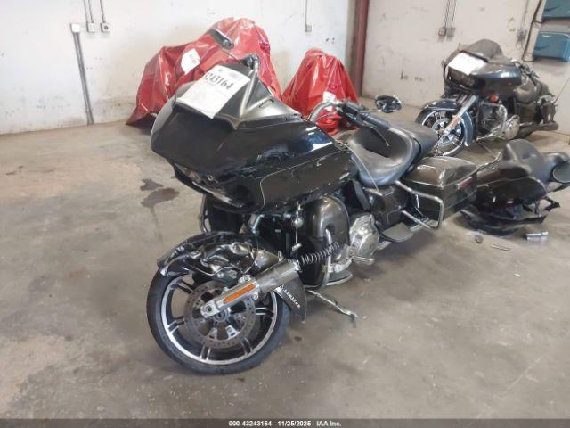 Harley-Davidson Fltrk Image 3