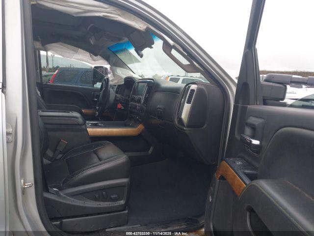 Chevrolet Silverado 2500 Ltz Image 12