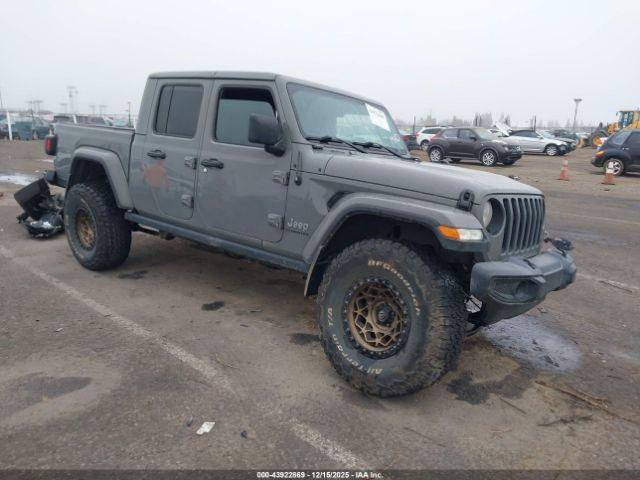  Salvage Jeep Gladiator