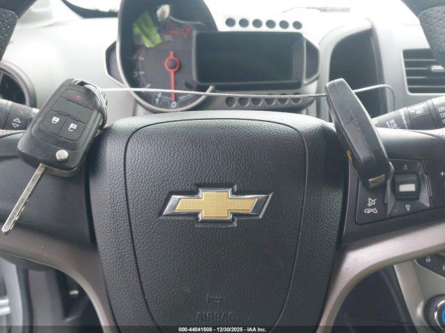 Chevrolet Sonic Ls Auto Image 11