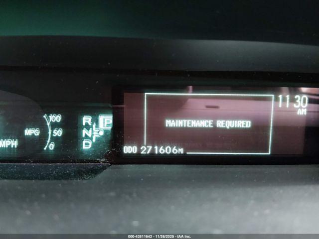 Toyota Prius Three Image 14