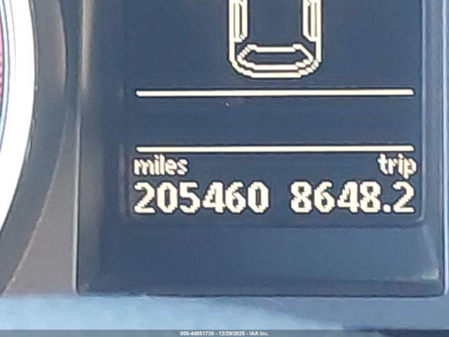 Volkswagen GTI 4-door Image 11