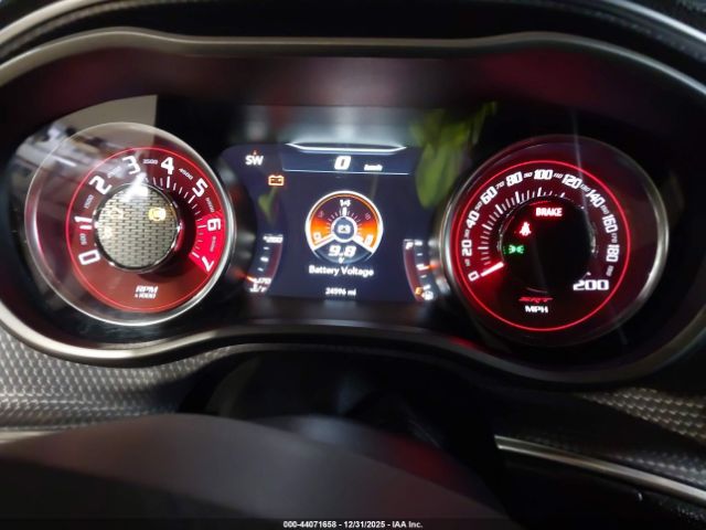 Dodge Challenger Srt Hellcat Image 10