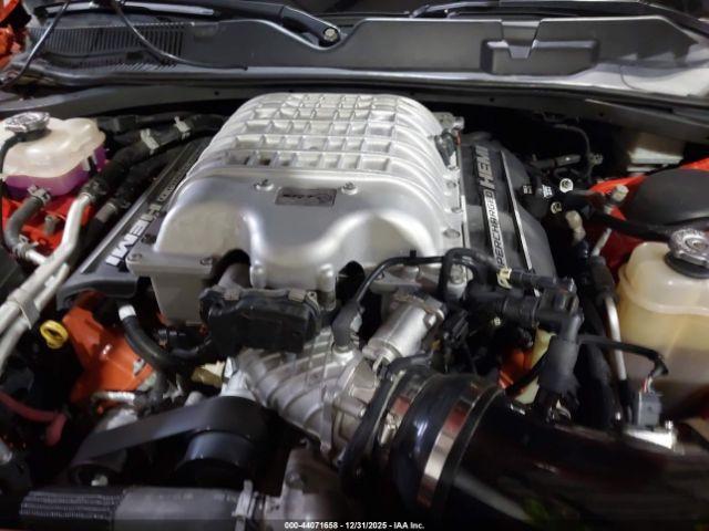 Dodge Challenger Srt Hellcat Image 7