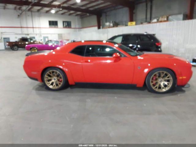 Dodge Challenger Srt Hellcat Image 12