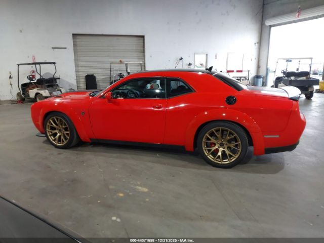 Dodge Challenger Srt Hellcat Image 14