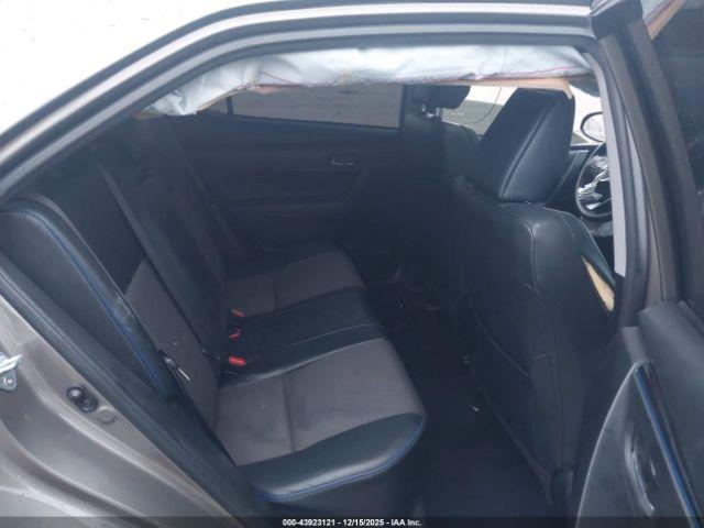 Toyota Corolla Se Image 7