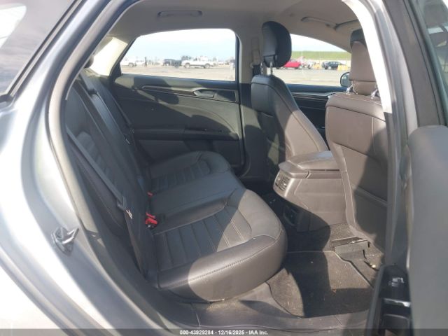 Ford Fusion Se Luxury Image 10