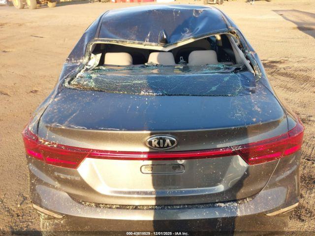 Kia Forte Lxs Image 12