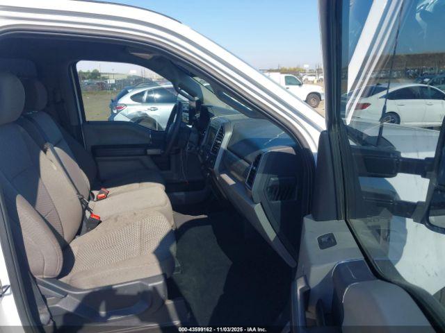 Ford F-250 Xlt Image 16