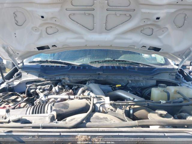 Ford F-250 Xlt Image 4