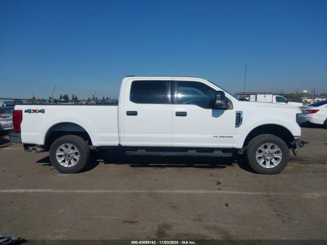 Ford F-250 Xlt Image 9