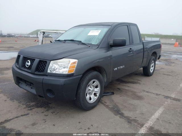 Nissan Titan Xe Image 6