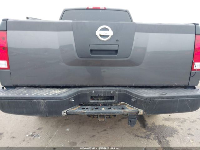 Nissan Titan Xe Image 10