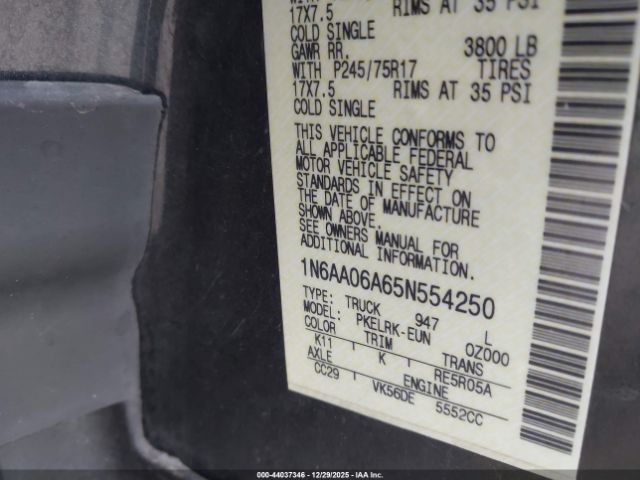 Nissan Titan Xe Image 9