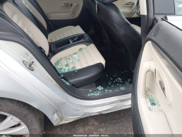 Volkswagen CC Sport Image 10