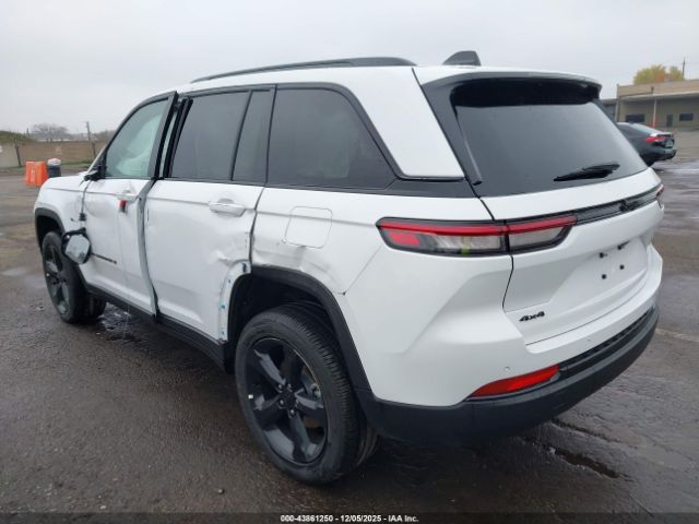 Jeep Grand Cherokee Altitude X 4x4 Image 9