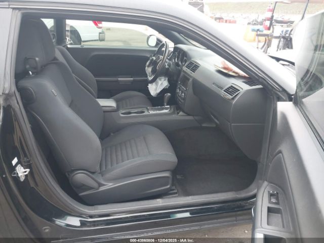 Dodge Challenger Image 16