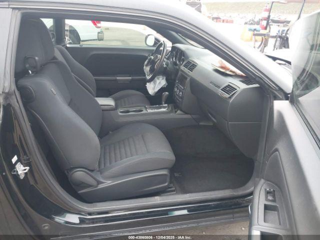 Dodge Challenger Image 16