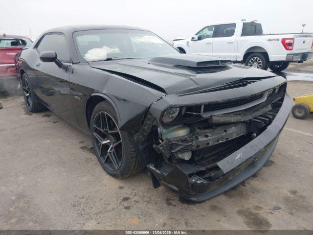 Dodge Challenger Image 6