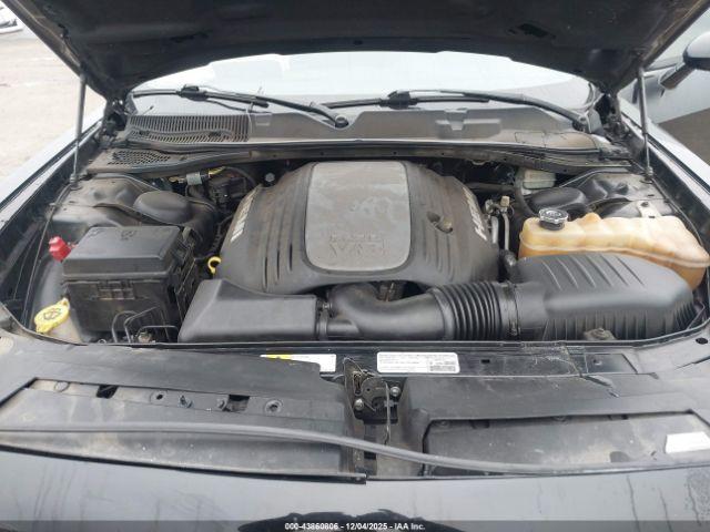 Dodge Challenger Image 3