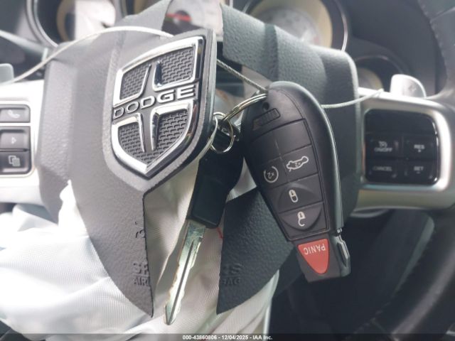 Dodge Challenger Image 13