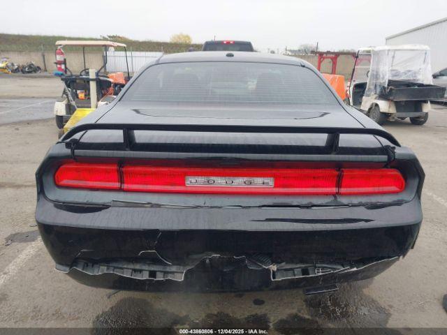 Dodge Challenger Image 9