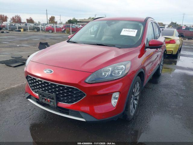 Ford Escape Titanium Image 4