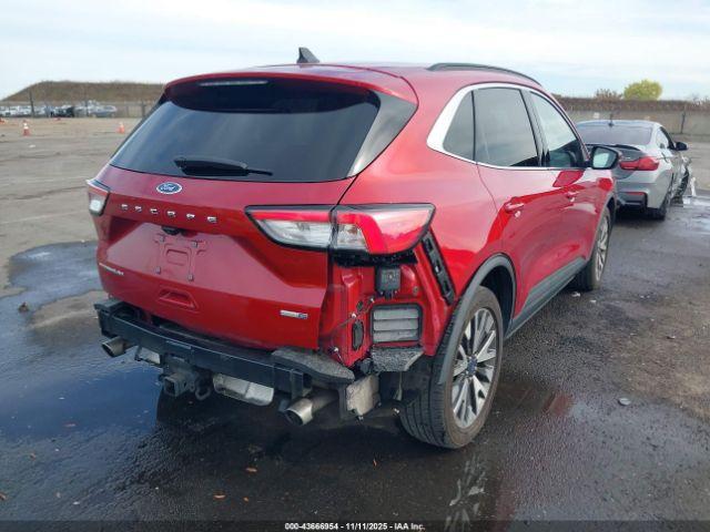 Ford Escape Titanium Image 10