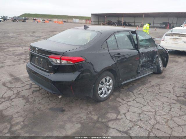 Toyota Corolla Le Image 10