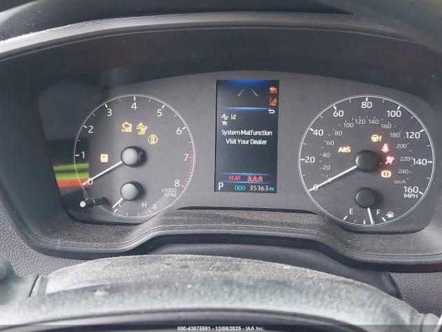 Toyota Corolla Le Image 4