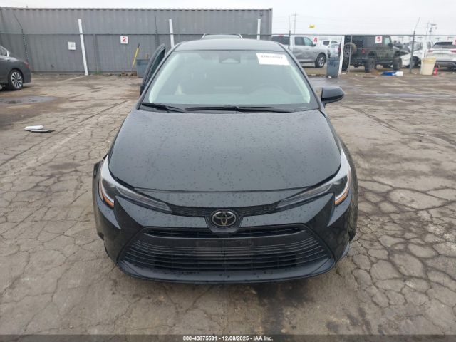 Toyota Corolla Le Image 14