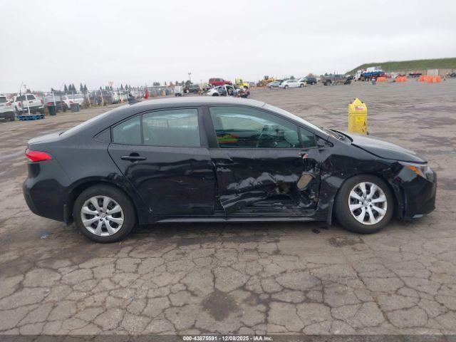 Toyota Corolla Le Image 12