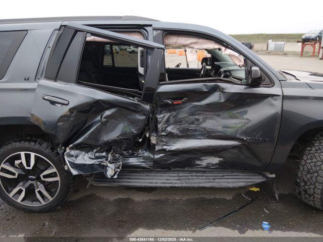 Chevrolet Tahoe 2wd Lt Image 11