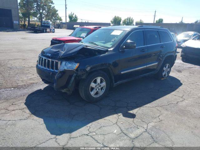 Jeep Grand Cherokee Laredo Image 3