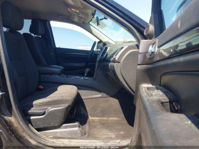 Jeep Grand Cherokee Laredo Image 17