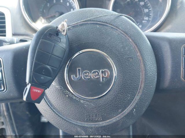 Jeep Grand Cherokee Laredo Image 4