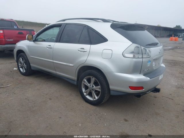 Lexus RX Image 12
