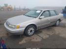 Ford Taurus Gl Image 3