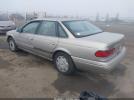 Ford Taurus Gl Image 2