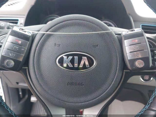 Kia Niro Lx Image 12